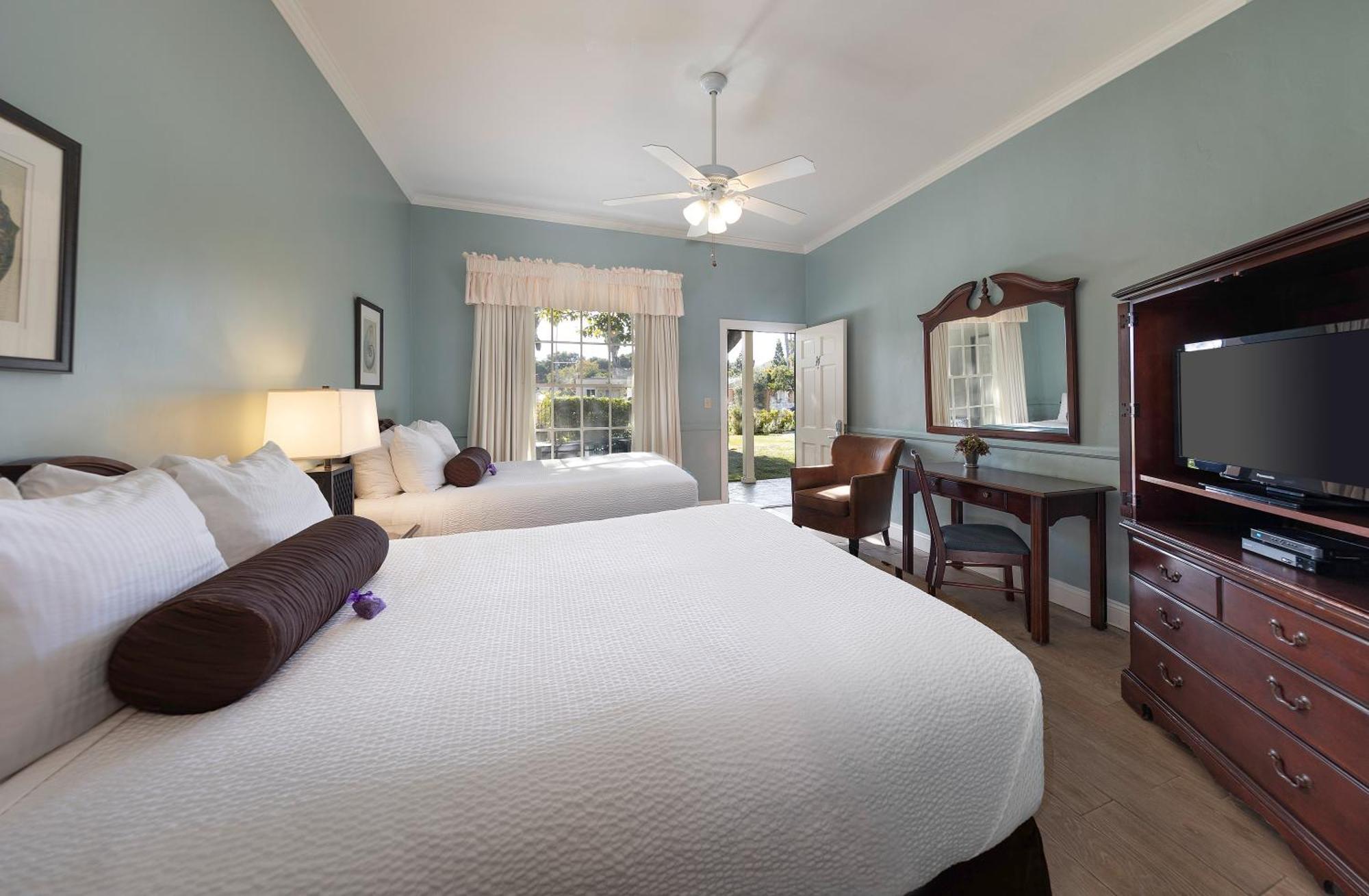 Lavender Inn By The Sea Santa Barbara Ngoại thất bức ảnh
